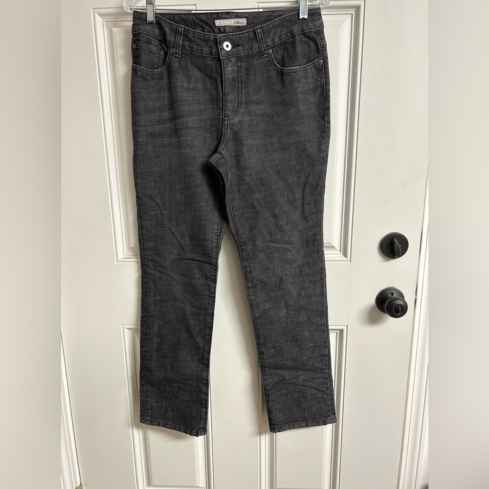 Chicos Ultimate Fit Slim Leg Gray Black Jeans NWOT 0.5 S